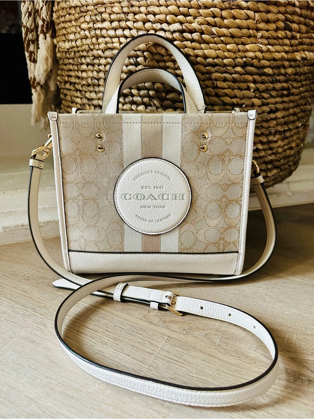 Coach Dempsey Tote 22 | Signature Jacquard Canvas & Pebbled Leather